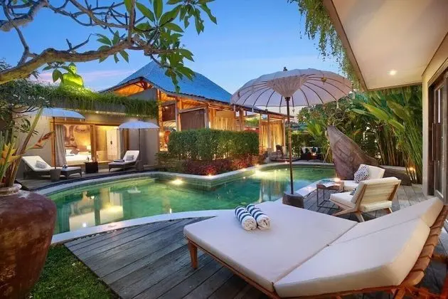 Villa, Birden Çok Yatak Odası, Havuz Manzaralı