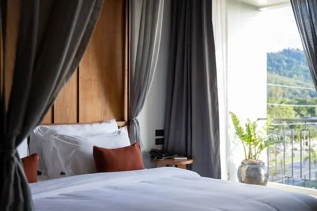 Deluxe Room with Balcony