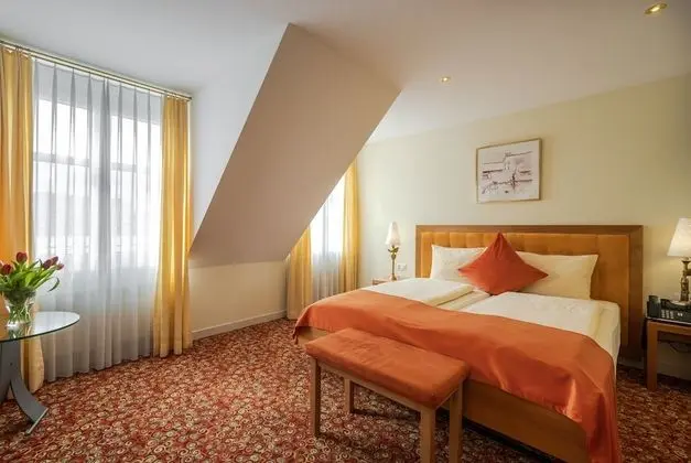 Comfort Tek Büyük veya İki Ayrı Yataklı Oda, 1 Yatak Odası