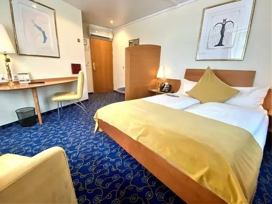Comfort Tek Büyük veya İki Ayrı Yataklı Oda, 1 Yatak Odası