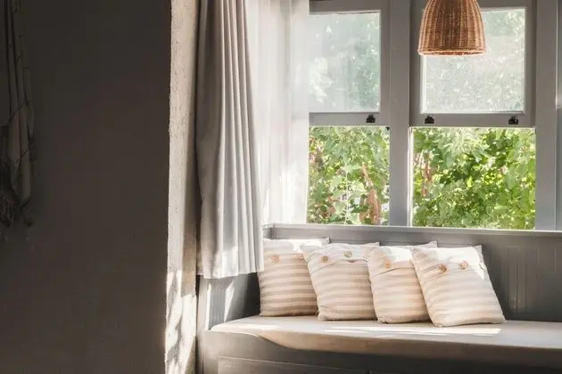 Corner Suite Room