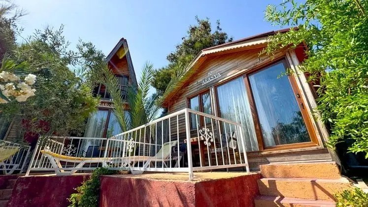 Aile Odası, Dere ve Orman Manzaralı, Balkon veya Teraslı