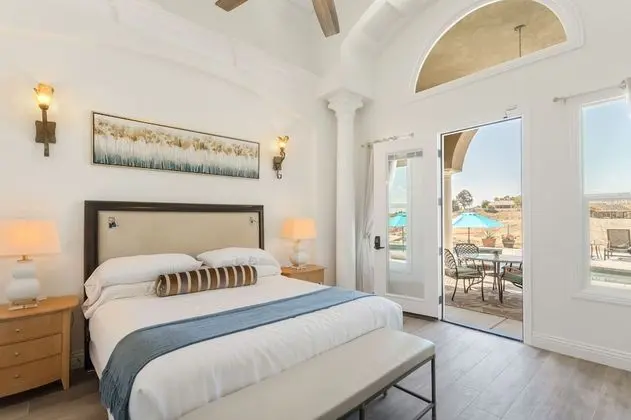 Luxury Oda, 1 En Büyük (King) Boy Yatak, Havuz Kenarı
