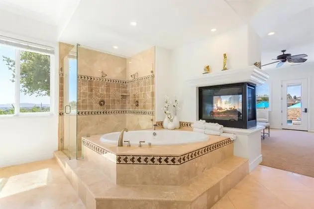 Luxury Süit, 2 Yatak Odası, Jakuzi, Havuz Manzaralı