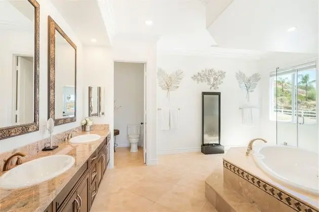 Luxury Süit, 2 Yatak Odası, Jakuzi, Havuz Manzaralı