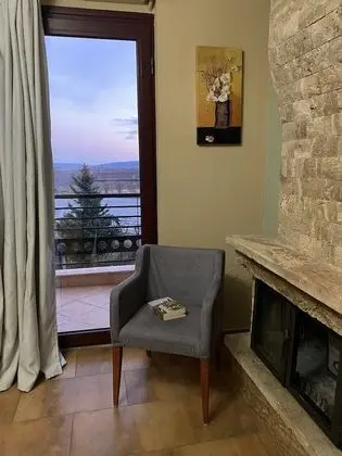Tek Büyük Yataklı Oda, 1 Çift Kişilik Yatak, Şömine, Dağ Manzaralı