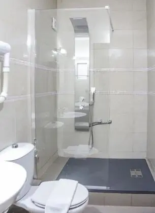 Tek Büyük Yataklı Oda, 1 Çift Kişilik Yatak, Şömine, Dağ Manzaralı
