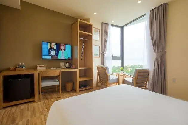 Standard Tek Büyük veya İki Ayrı Yataklı Oda, Şehir Manzaralı