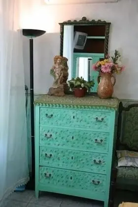 Tek Büyük veya İki Ayrı Yataklı Oda, Bahçe Manzaralı