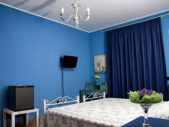 Comfort Tek Büyük Yataklı Oda