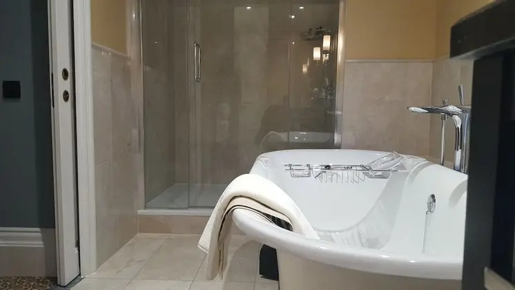 Süit, 1 En Büyük (King) Boy Yatak ve Çekyat
