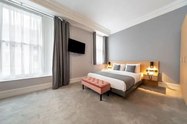 Deluxe Tek Büyük Yataklı Oda