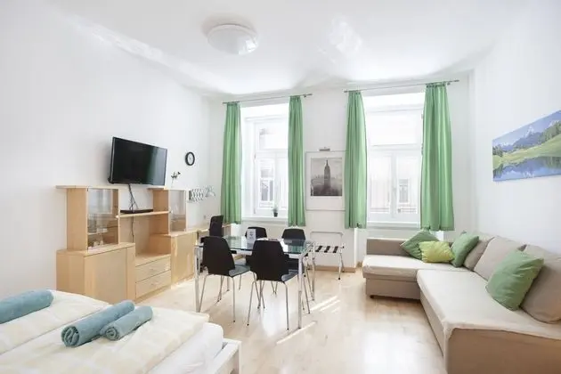 Family Stüdyo, 1 Büyük (Queen) Boy Yatak ve Çekyat, Sigara İçilmez, Küçük Mutfak