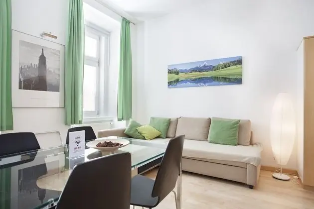 Family Stüdyo, 1 Büyük (Queen) Boy Yatak ve Çekyat, Sigara İçilmez, Küçük Mutfak