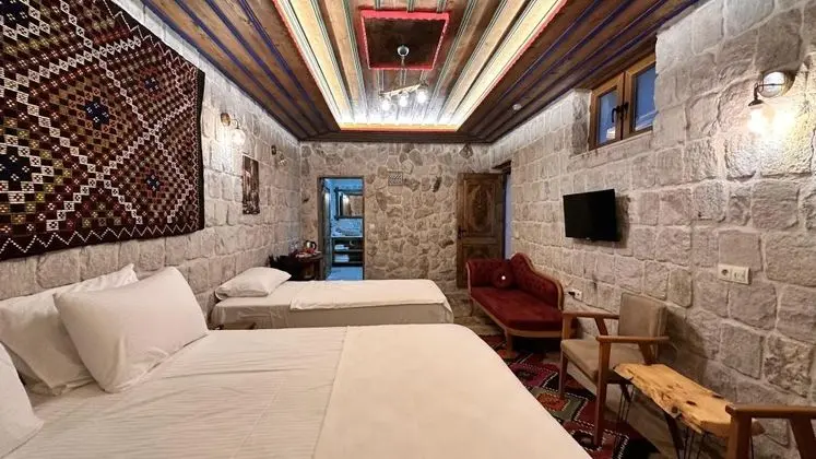 Aile Odası, Zemin Kat