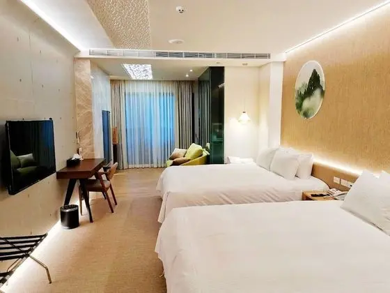 Deluxe Dört Kişilik Oda (Street View)