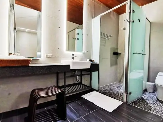 Deluxe Tek Büyük Yataklı Oda (Street View)