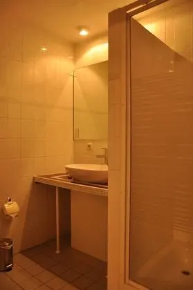 Basic Tek Büyük Yataklı Oda