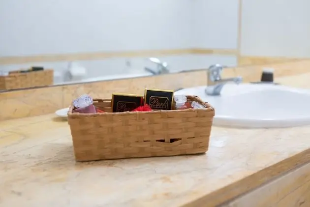 Tek Büyük Yataklı Oda, 1 Çift Kişilik Yatak