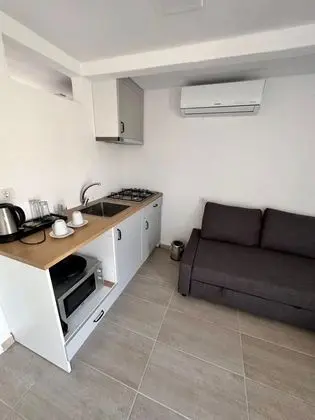 Müstakil Girişli Bahçe Odası,deniz Ve Dağ Manzaralı,teraslı