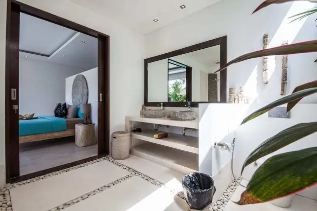 Basic Villa, Birden Çok Yatak