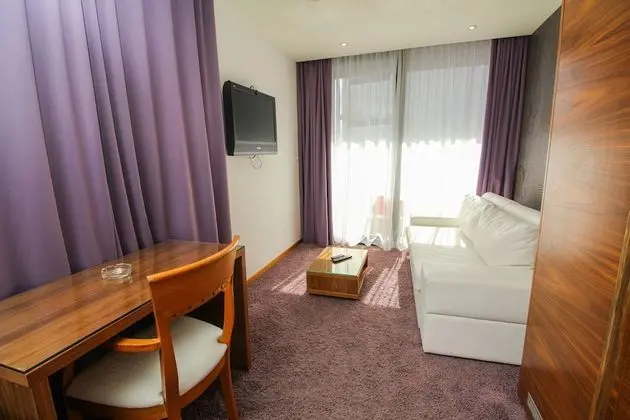 Classic Dört Kişilik Oda, Balkon