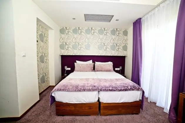 Classic Tek Büyük veya İki Ayrı Yataklı Oda, Balkon