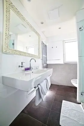 Classic Tek Büyük veya İki Ayrı Yataklı Oda, Balkon