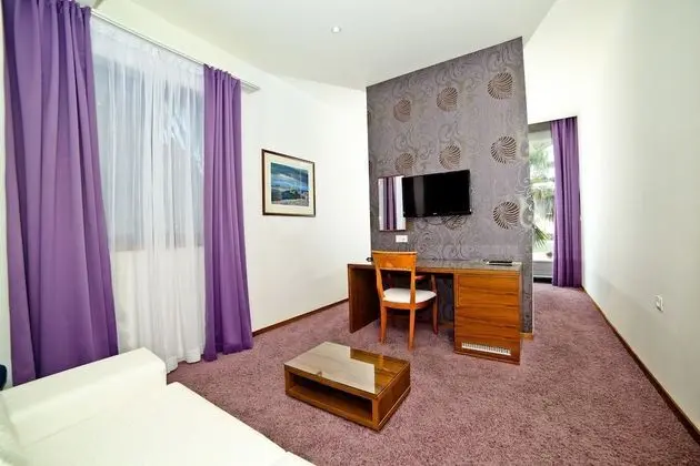 Classic Üç Kişilik Oda, Balkon