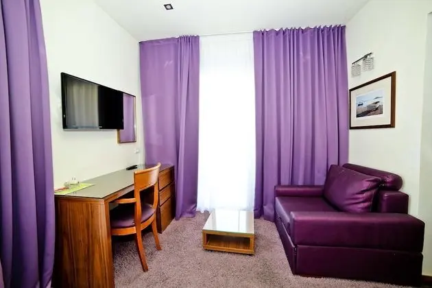 Classic Üç Kişilik Oda, Balkon