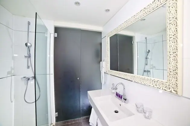 Classic Üç Kişilik Oda, Balkon