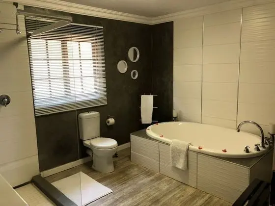 Diamond Suite