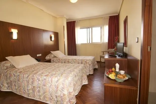 Standard Tek Büyük veya İki Ayrı Yataklı Oda