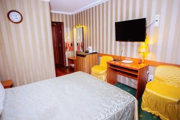 Comfort Tek Büyük Yataklı Oda