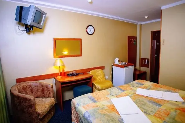 Standard Tek Büyük Yataklı Oda