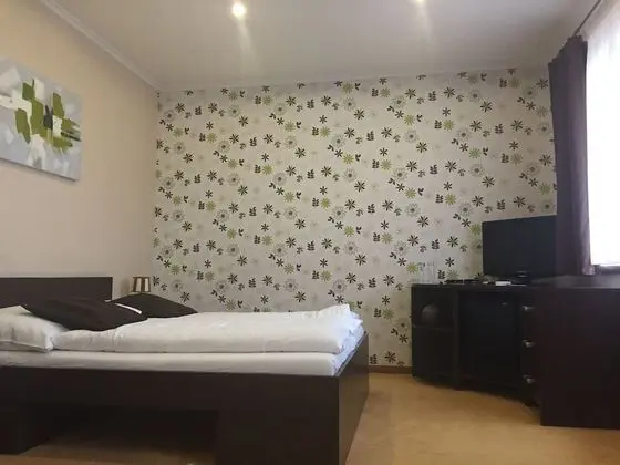 Basic Tek Büyük Yataklı Oda