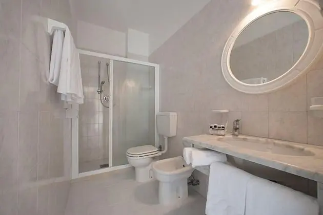 Classic Dört Kişilik Oda