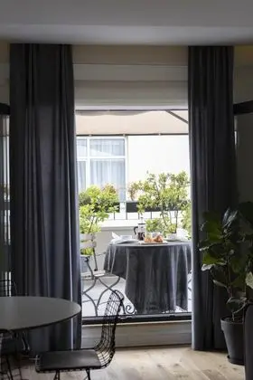 Daire-İki Yatak Odalı, Simge Yapı Manzaralı, Teraslı