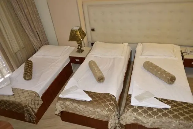 Standard Üç Kişilik Oda