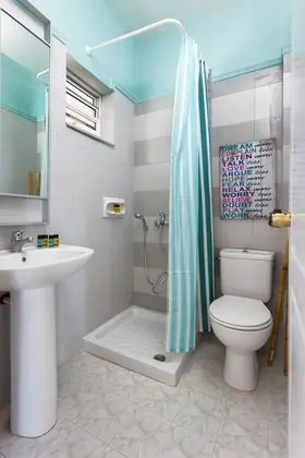 Stüdyo, Bahçe Manzaralı
