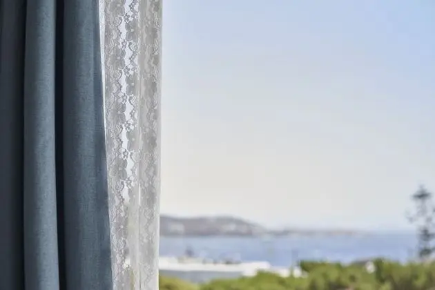 Deluxe Tek Büyük Yataklı Oda, Kısmi Deniz Manzaralı