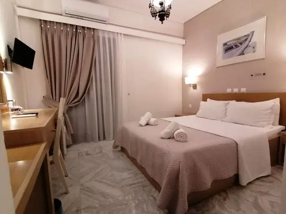 Tek Büyük veya İki Ayrı Yataklı Oda, Dağ Manzaralı