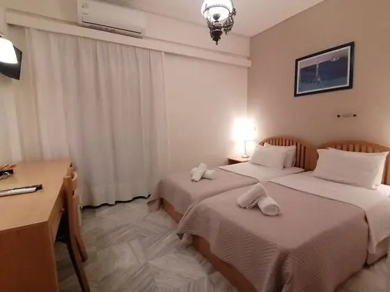 Tek Büyük veya İki Ayrı Yataklı Oda, Dağ Manzaralı