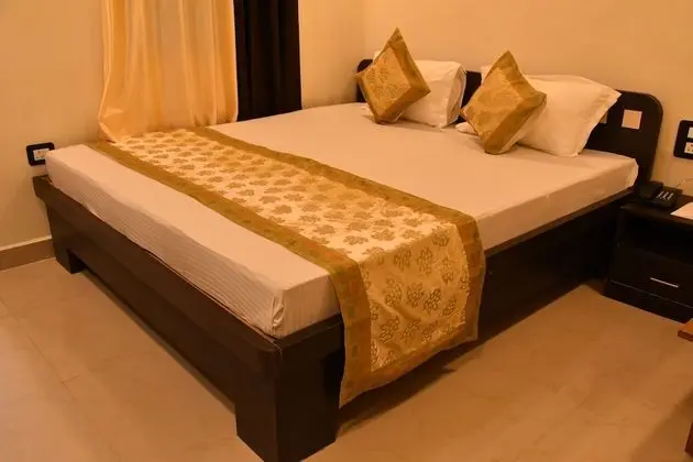 Luxury Tek Büyük Yataklı Oda