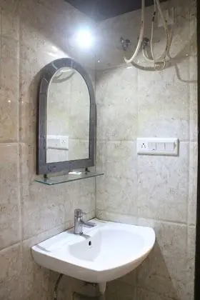 Standard Tek Büyük Yataklı Oda, 1 En Büyük (King) Boy Yatak, Engellilere Uygun, Sigara İçilebilir