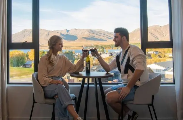 Deluxe Tek Büyük veya İki Ayrı Yataklı Oda, Göl Manzaralı