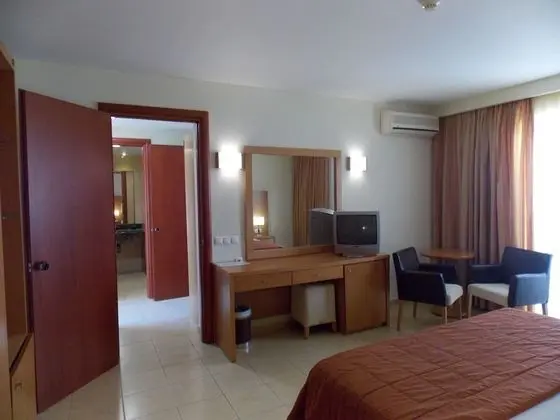 Standard Oda, 3 Tek Kişilik Yatak, Balkon