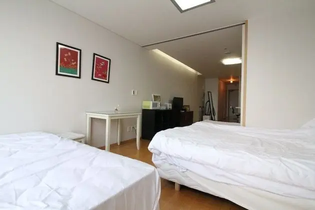 Room 1