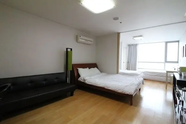 Room 1