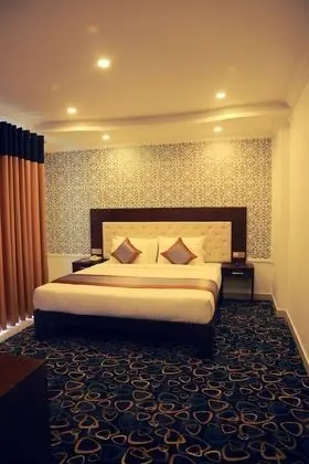 Tek Büyük Yataklı Oda, Balkon, Göl Kenarı